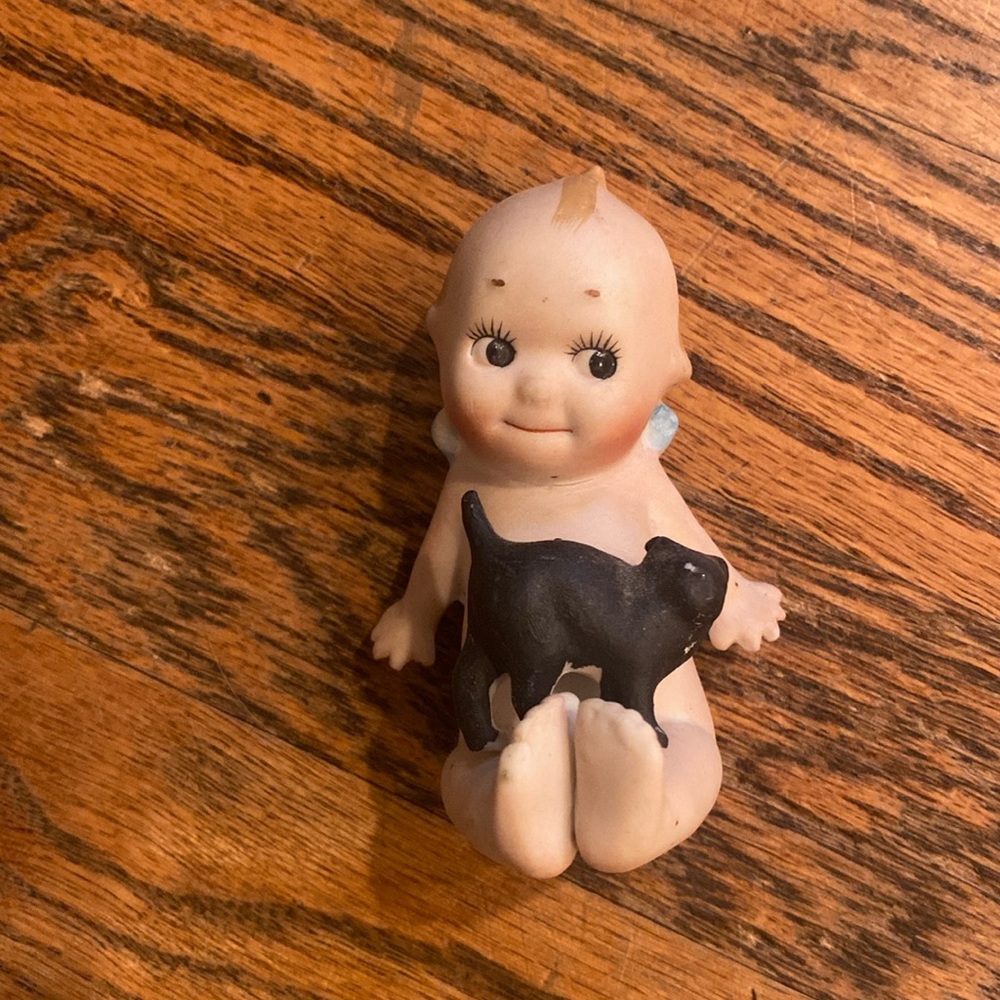 Bisque Cupie Doll. Vintage. Excellent condition.